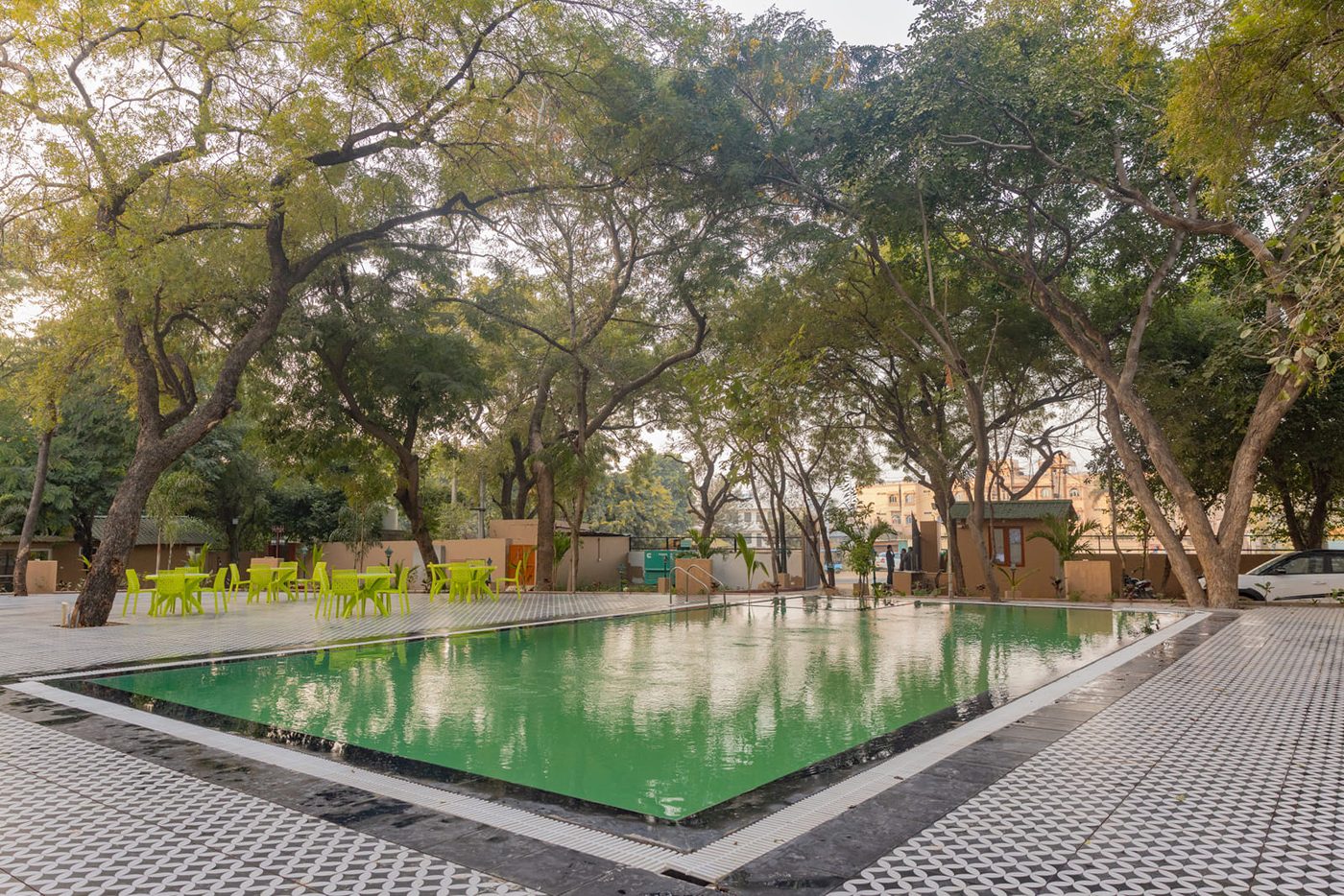 Outdoor swimming pool – Estherea Bagh Resort Ranthambore