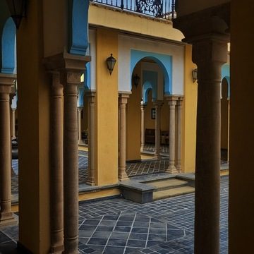 Heritage courtyard – Juna Mahal Resort Ranthambore
