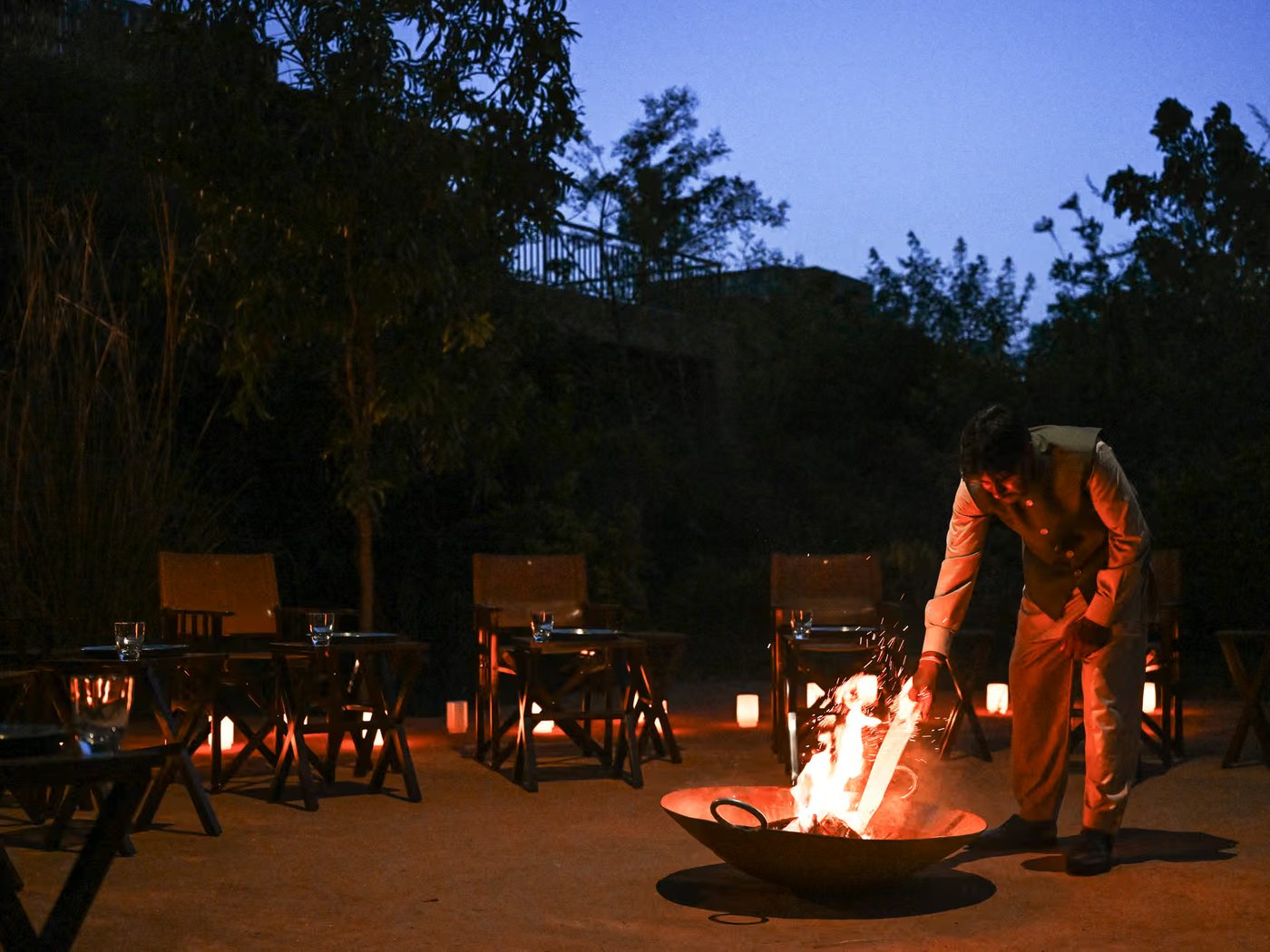 Evening bonfire – Vojara Resort Ranthambore
